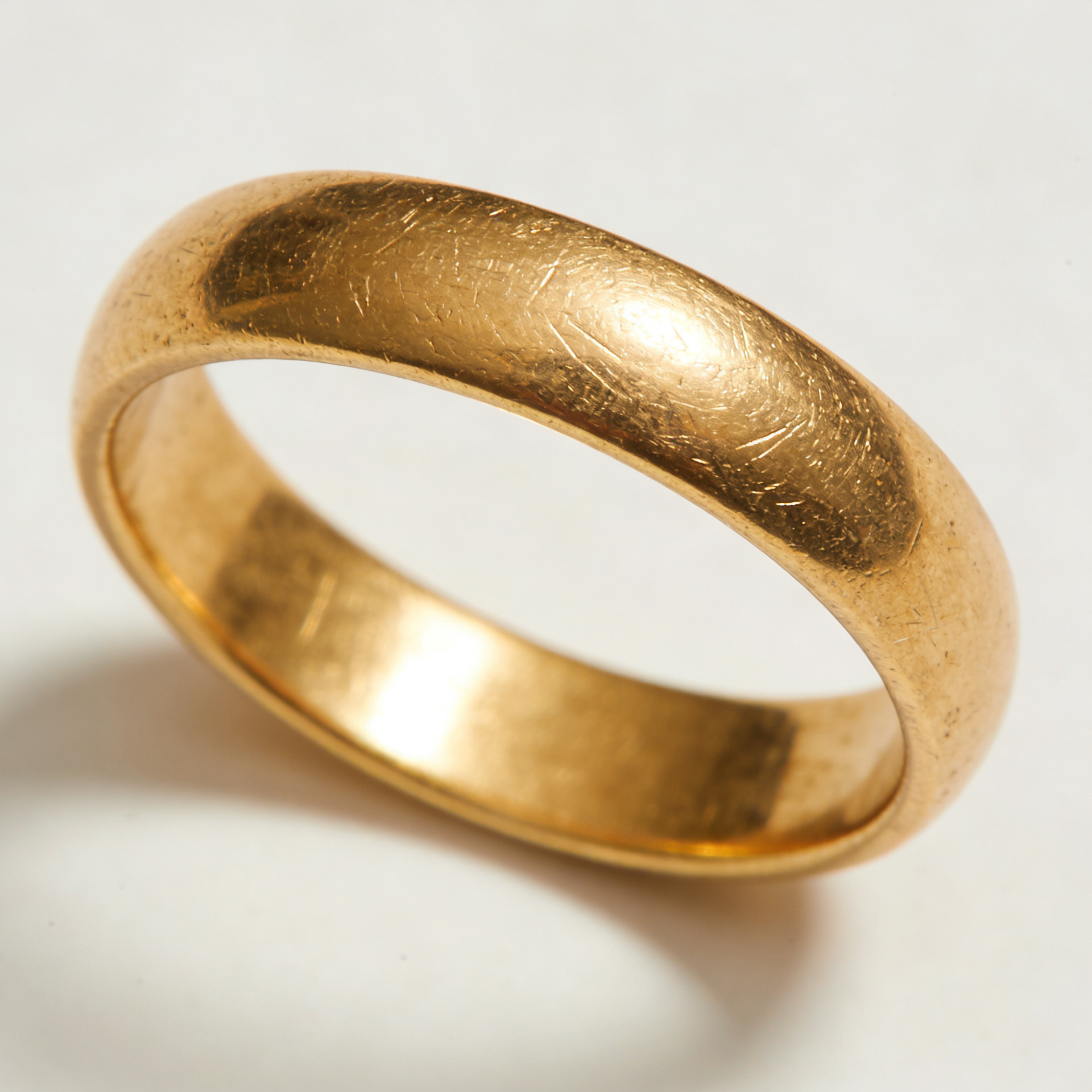 Vesper gold jewellery before retouching